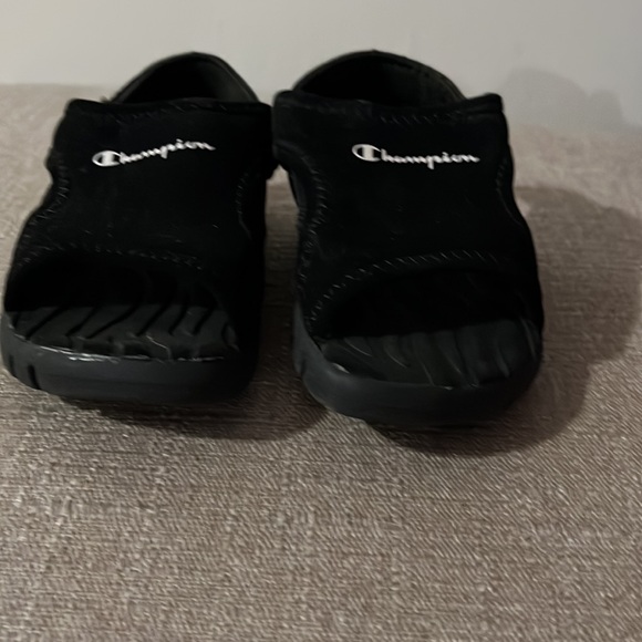 Champion Sandals - Picture 2 of 2
